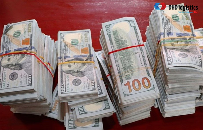 Nhờ bạn bè người thân chuyển tiền nước ngoài